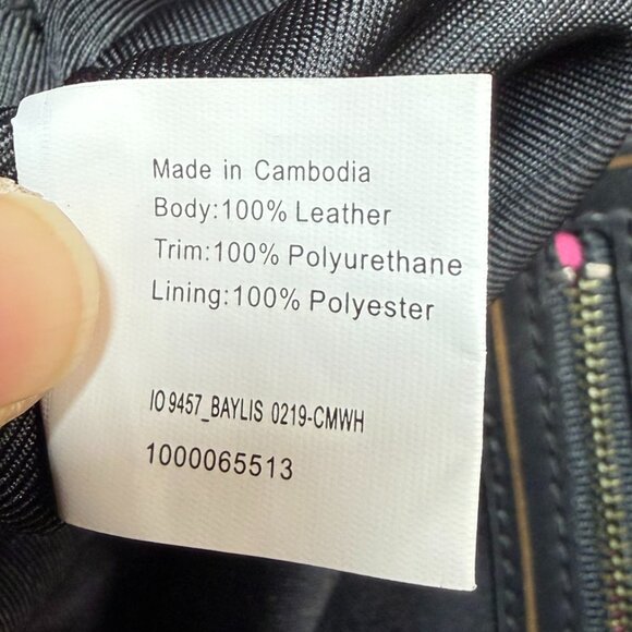 The SAK Black Pebble Grain Leather Purse - Picture 4 of 10